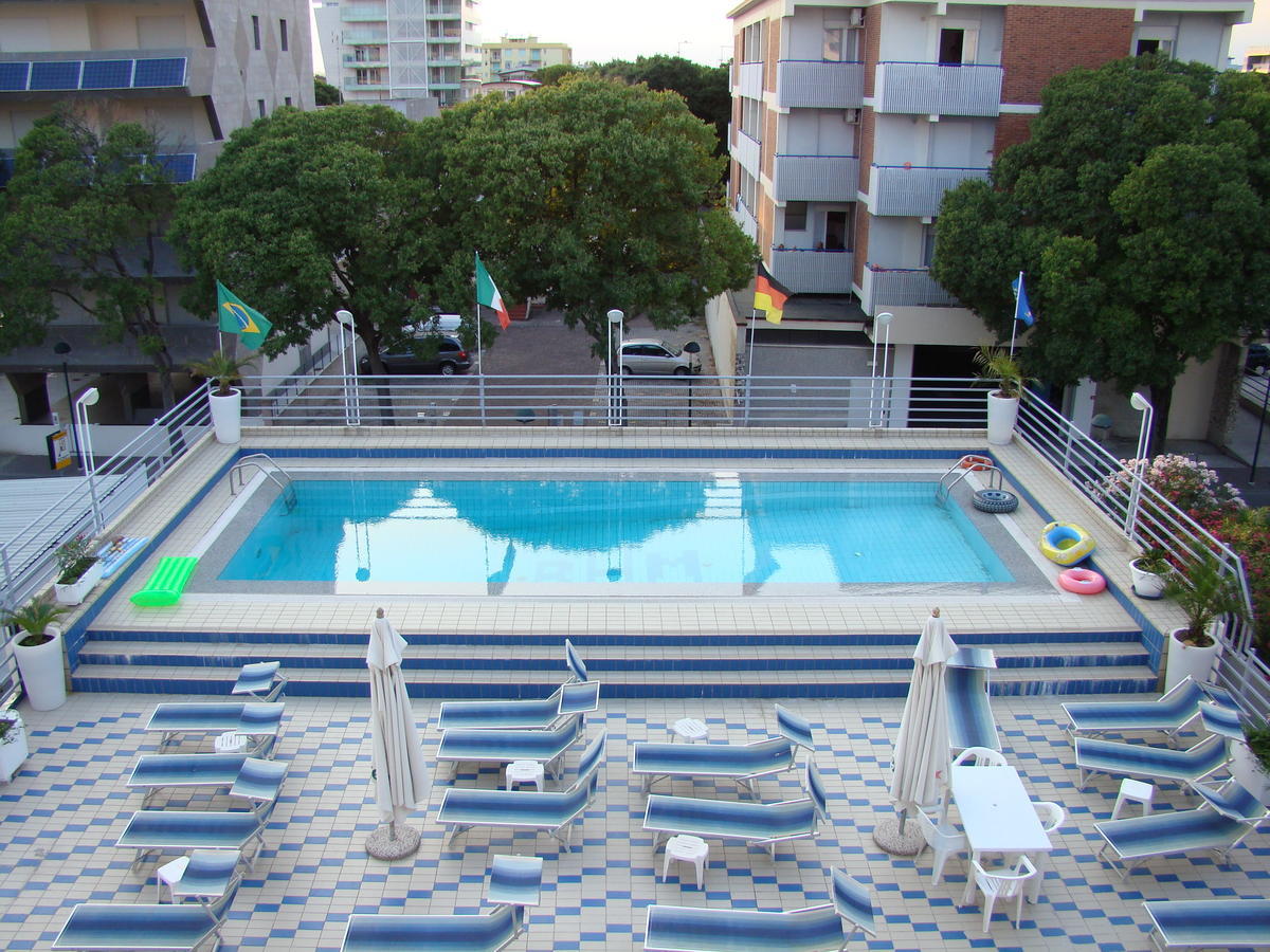 Hotel Blue Marine Lignano Sabbiadoro Eksteriør bilde