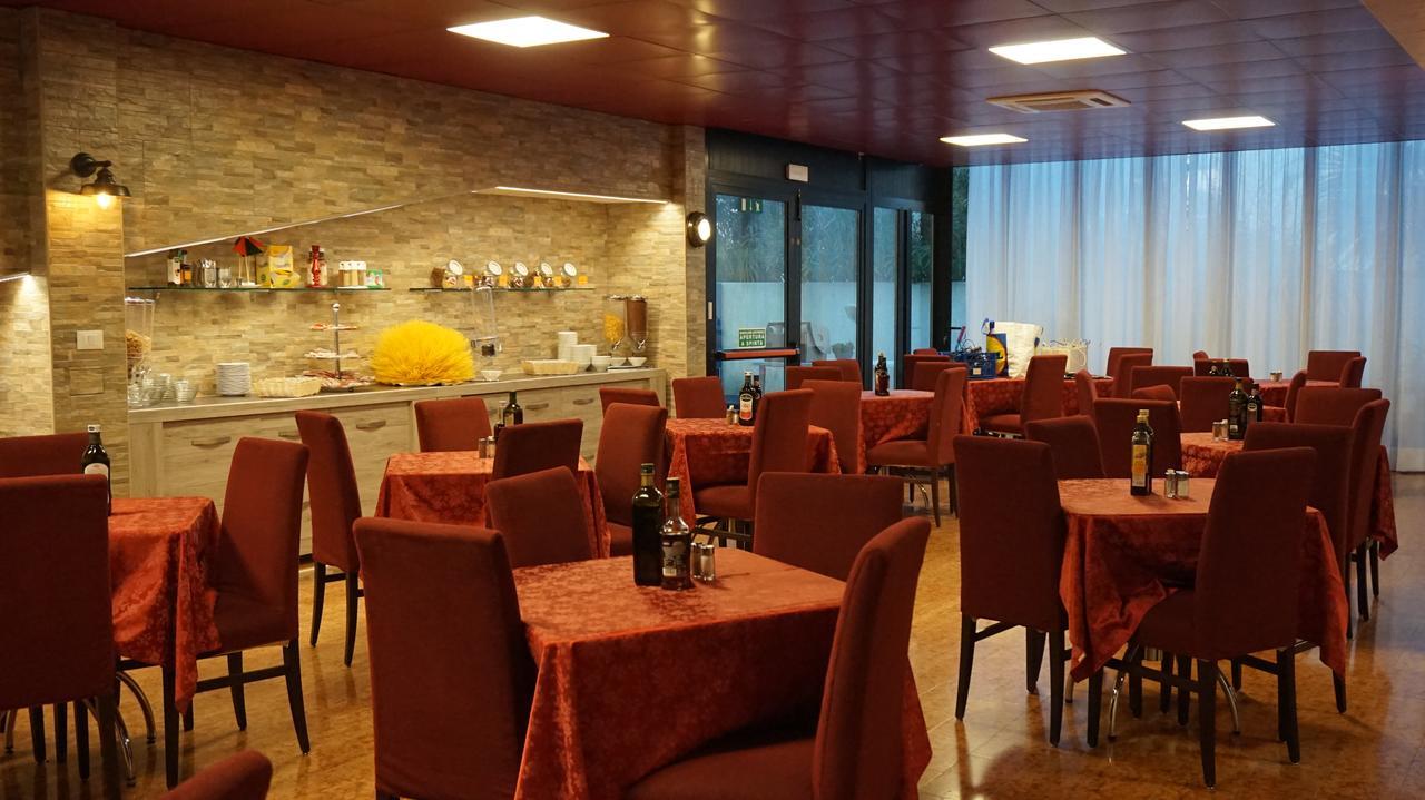 Hotel Blue Marine Lignano Sabbiadoro Eksteriør bilde