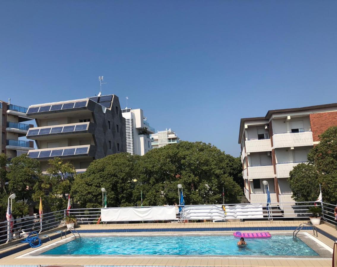 Hotel Blue Marine Lignano Sabbiadoro Eksteriør bilde